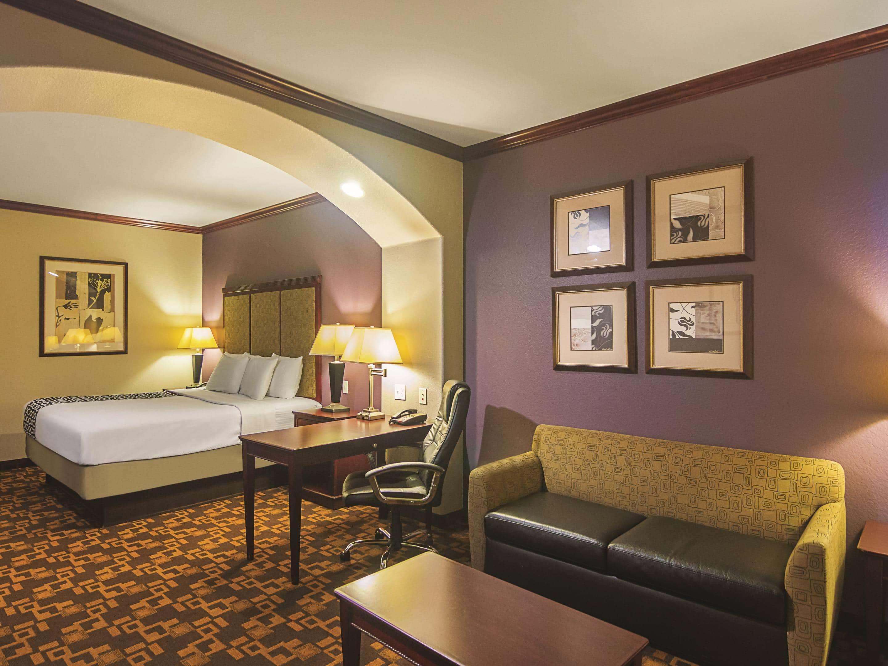 La Quinta By Wyndham Lindale Hotel Exterior foto