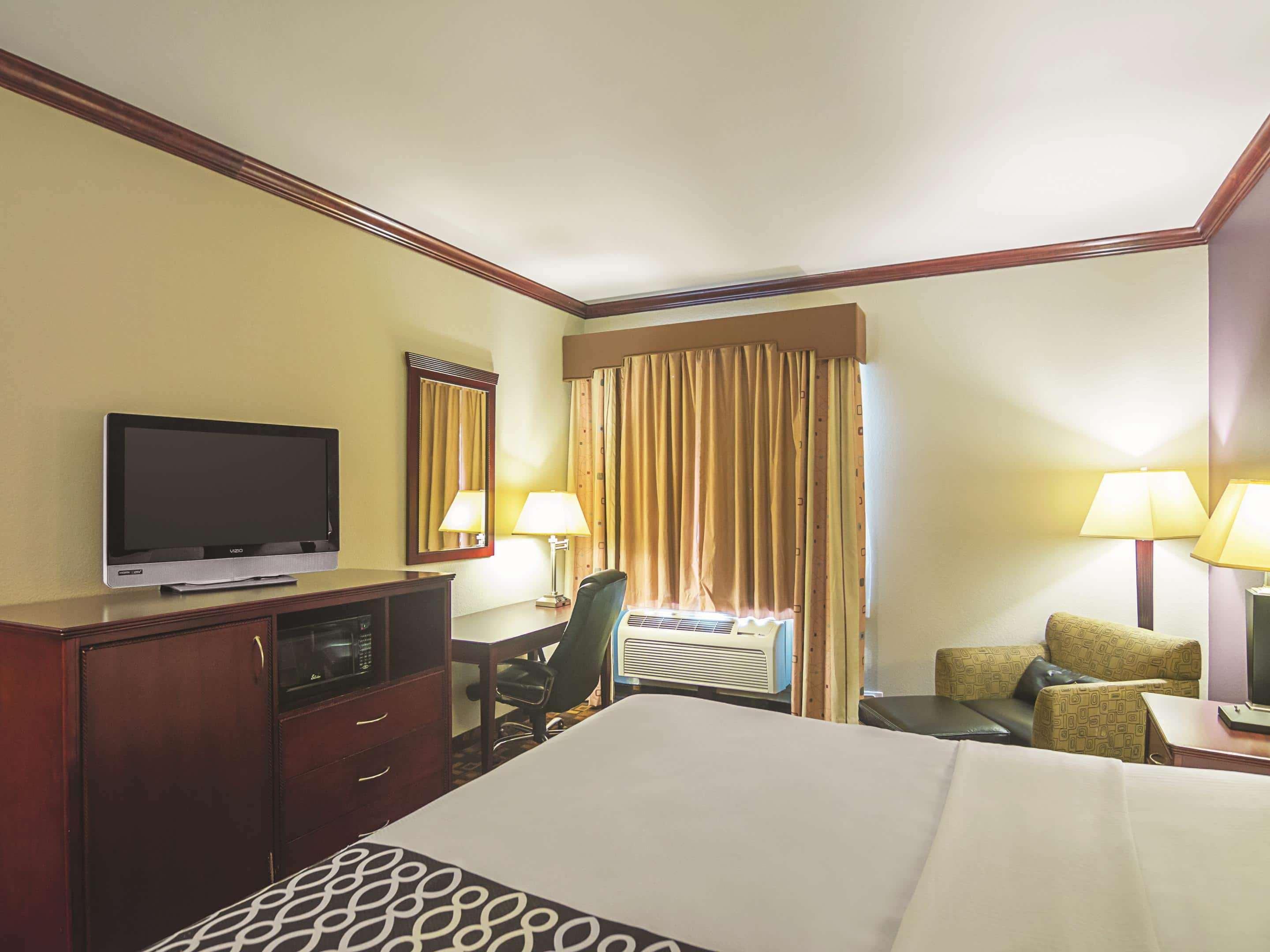 La Quinta By Wyndham Lindale Hotel Exterior foto