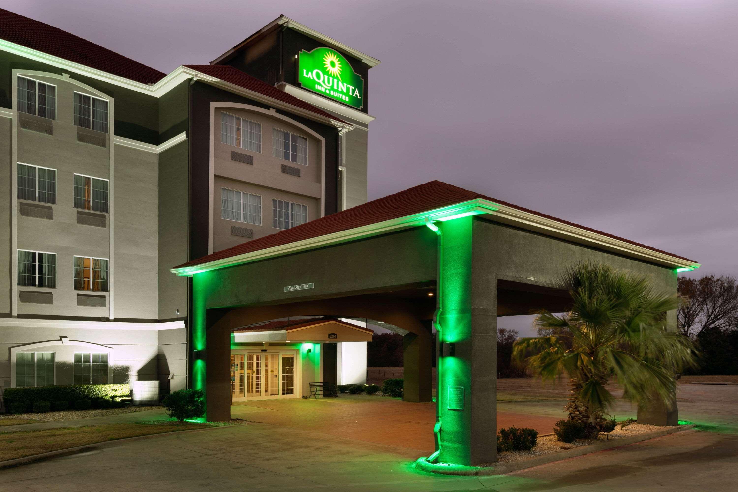 La Quinta By Wyndham Lindale Hotel Exterior foto