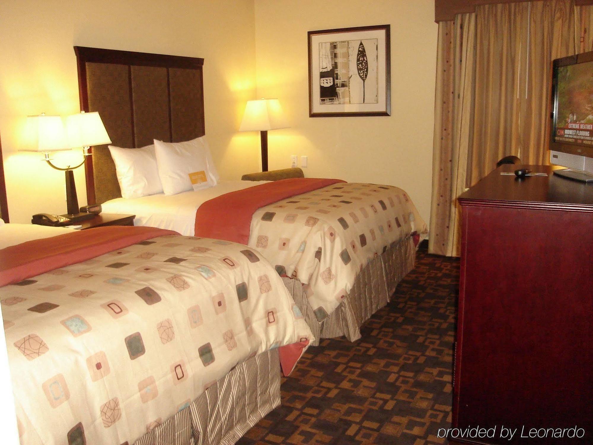 La Quinta By Wyndham Lindale Hotel Exterior foto